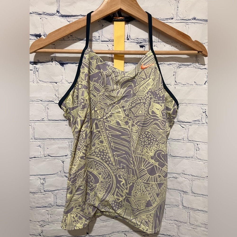 Girls Nike swimwear top size Xl